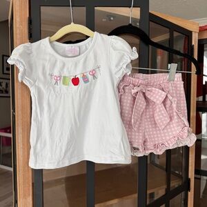 Stitchy Fish school First Day Favorites Embroidered Ruffle Shorts tee set